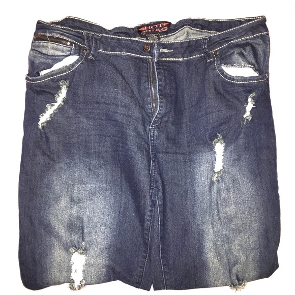 Ladies Plus Size Hot Swag Distressed Jeans - Picture 2 of 4